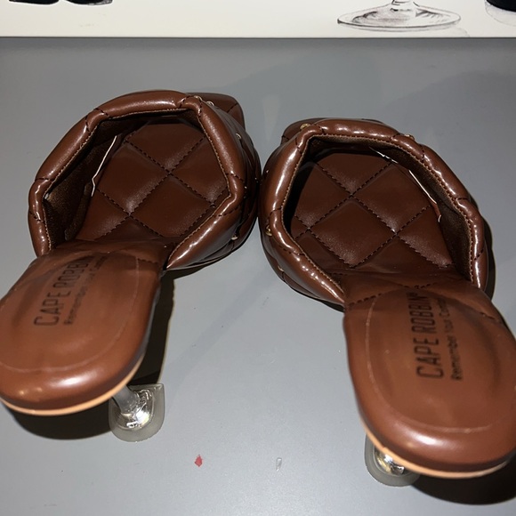 New! Cape Robbin Cecilla Brown and Gold Studded Mule Open Toed Heel Size 7.5 - Picture 4 of 9